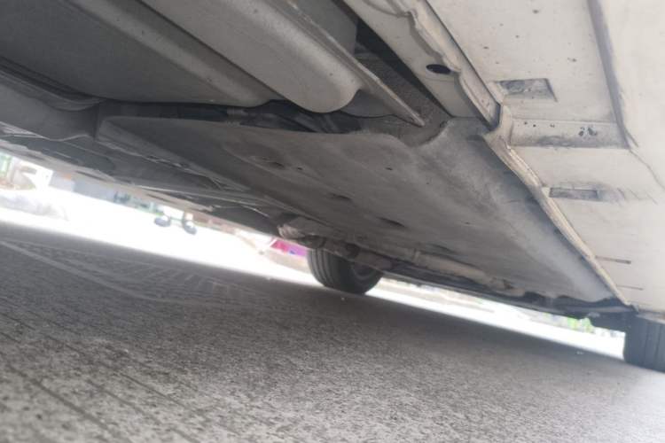 Used Infiniti Q70  Chassis Rear Right