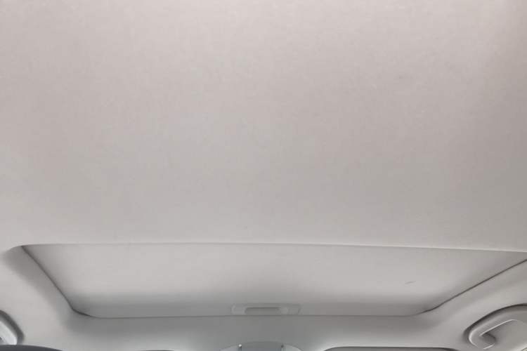 Used Infiniti Q70  Headliner