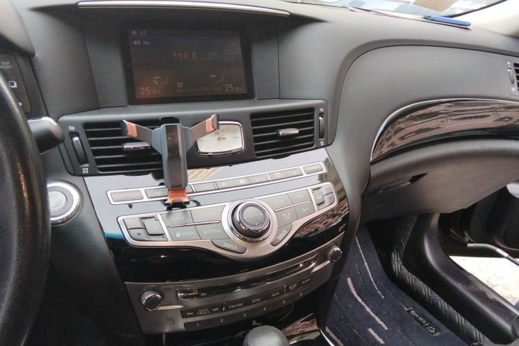 Used Infiniti Q70 2015 Q70L 2.5L Elite Edition Audio And AC Panel