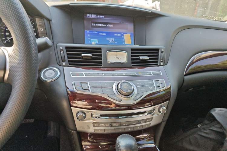 Used Infiniti Q70 2015 Q70L 2.5L Enjoyment Edition Audio And AC Panel
