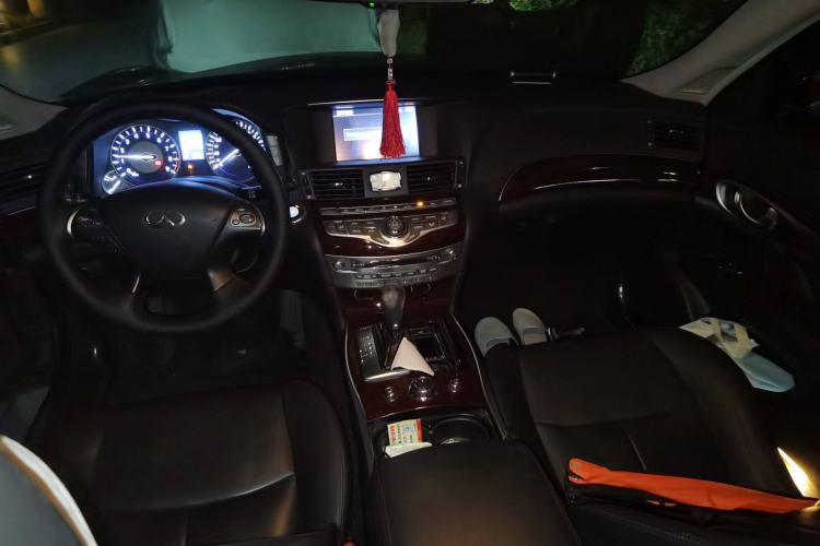 Used Infiniti Q70 2015 Q70L 2.5L Enjoyment Edition Center Console