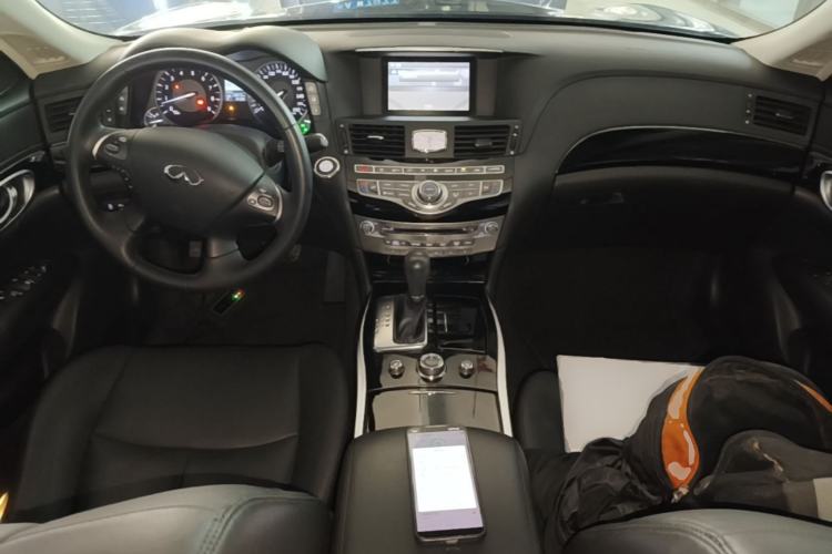 Used Infiniti Q70 2015 Q70L 2.5L Elite Edition Center Console