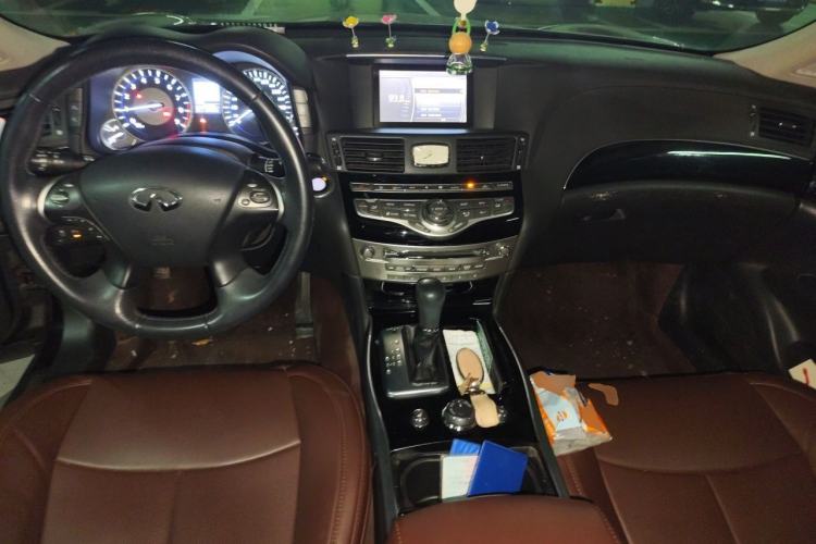 Used Infiniti Q70 2015 Q70L 2.5L Elite Edition Center Console