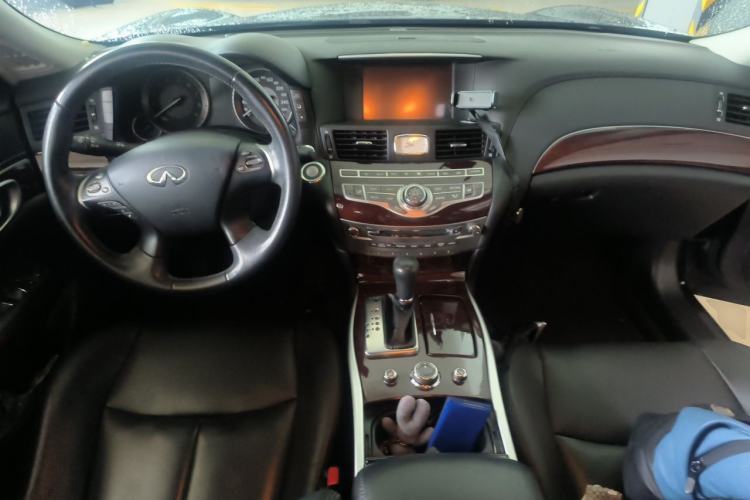 Used Infiniti Q70 2015 Q70L 2.5L Enjoyment Edition Center Console