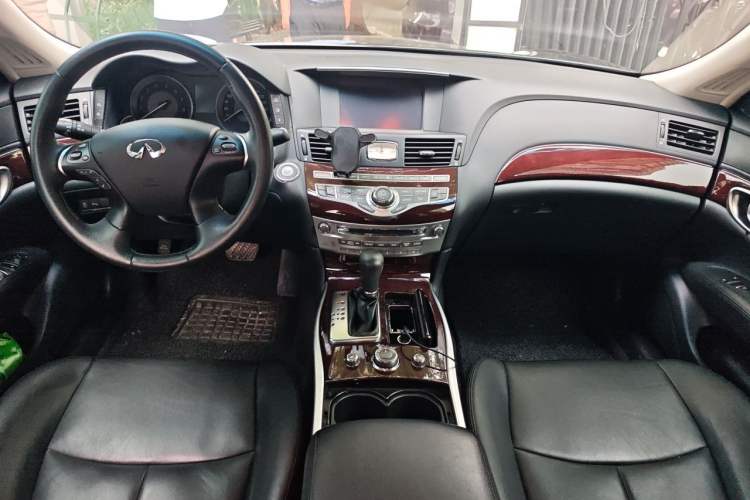 Used Infiniti Q70 2015 Q70L 2.5L Enjoyment Edition Center Console