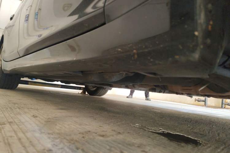 Used Infiniti Q70 2015 Q70L 2.5L Elite Edition Chassis Front Right