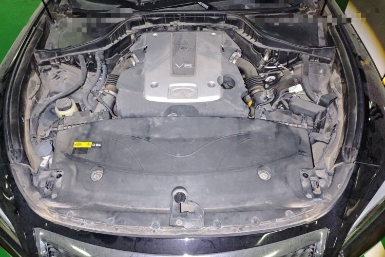 Used Infiniti Q70 2015 Q70L 2.5L Elite Edition Engine Bay