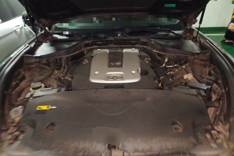 Used Infiniti Q70 2015 Q70L 2.5L Elite Edition Engine Bay