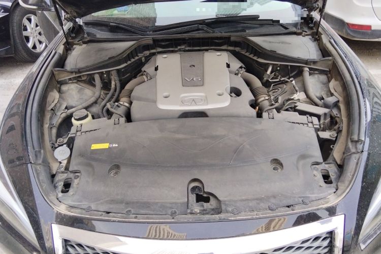 Used Infiniti Q70 2015 Q70L 2.5L Elite Edition Engine Bay