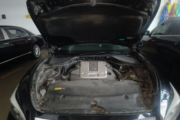 Used Infiniti Q70 2015 Q70L 2.5L Enjoyment Edition Engine Bay