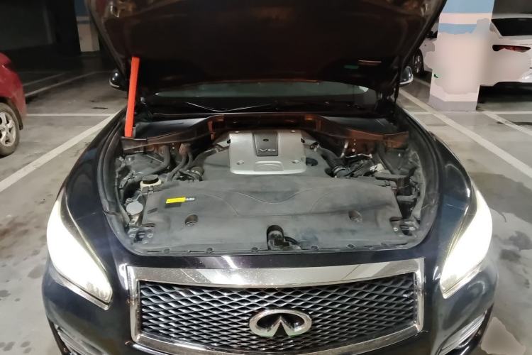 Used Infiniti Q70 2015 Q70L 2.5L Enjoyment Edition Engine Bay
