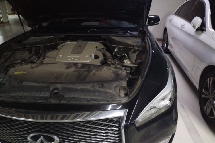 Used Infiniti Q70 2015 Q70L 2.5L Elite Edition Engine Bay Left