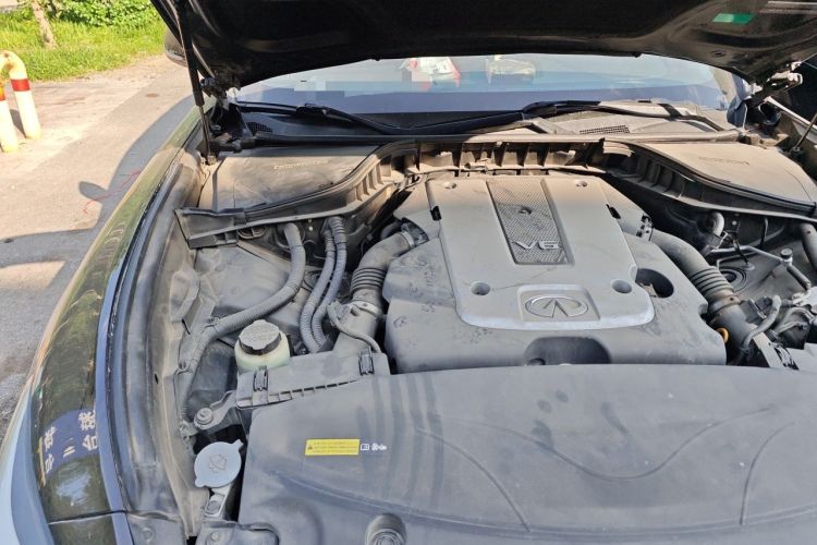 Used Infiniti Q70 2015 Q70L 2.5L Enjoyment Edition Engine Bay Right