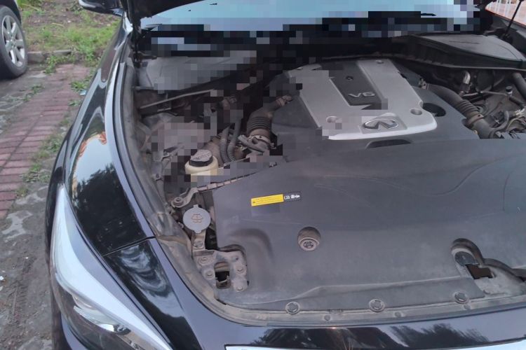 Used Infiniti Q70 2015 Q70L 2.5L Elite Edition Engine Bay Right