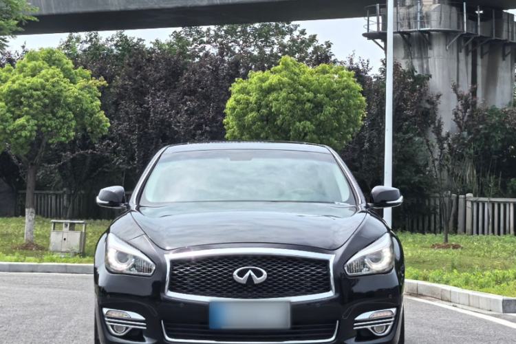 Used Infiniti Q70 2015 Q70L 2.5L Enjoyment Edition Exterior 3