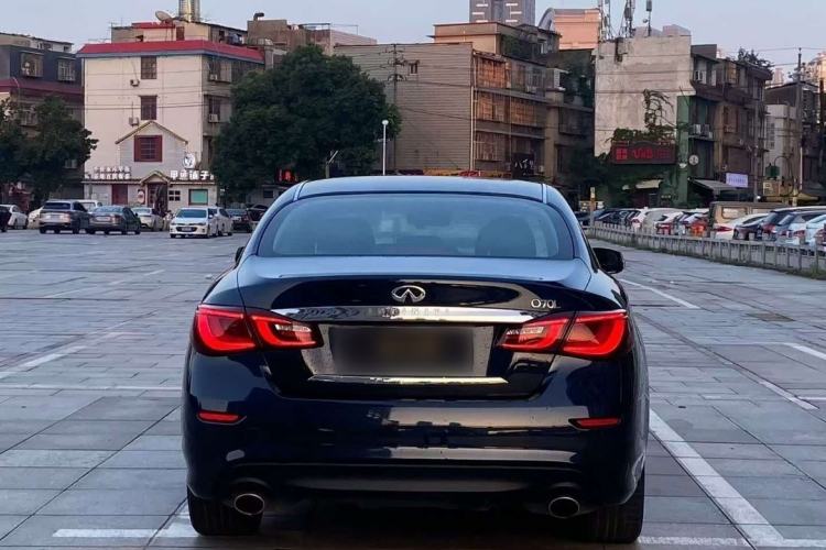 Used Infiniti Q70 2015 Q70L 2.5L Elite Edition Exterior 4