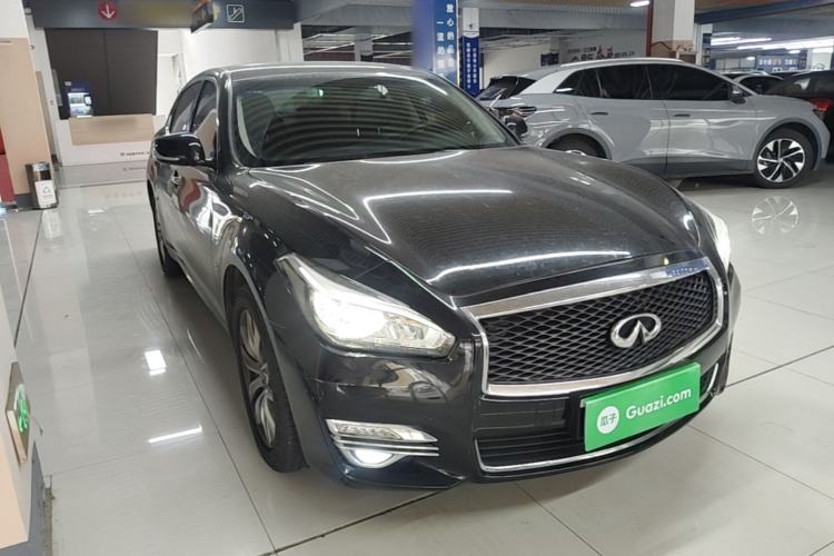 Used Infiniti Q70 2015 Q70L 2.5L Elite Edition Front Right 45 Deg