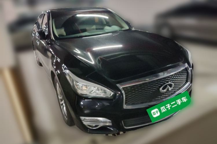 Used Infiniti Q70 2015 Q70L 2.5L Elite Edition Front Right 45 Deg