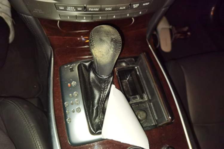 Used Infiniti Q70 2015 Q70L 2.5L Enjoyment Edition Gear Lever
