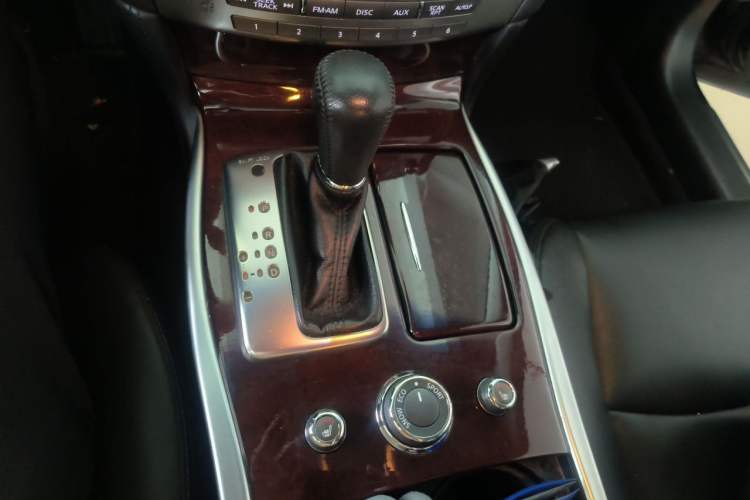 Used Infiniti Q70 2015 Q70L 2.5L Enjoyment Edition Gear Lever