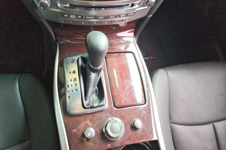 Used Infiniti Q70 2015 Q70L 2.5L Enjoyment Edition Gear Lever