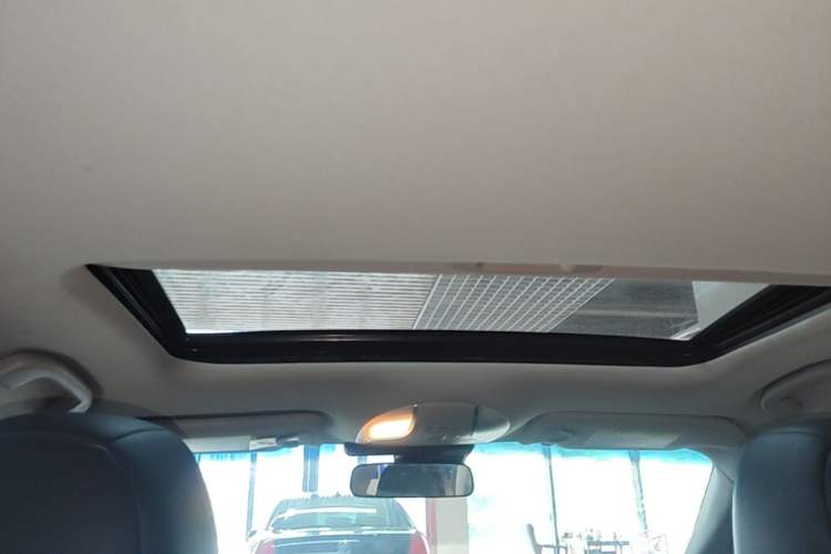 Used Infiniti Q70 2015 Q70L 2.5L Elite Edition Headliner