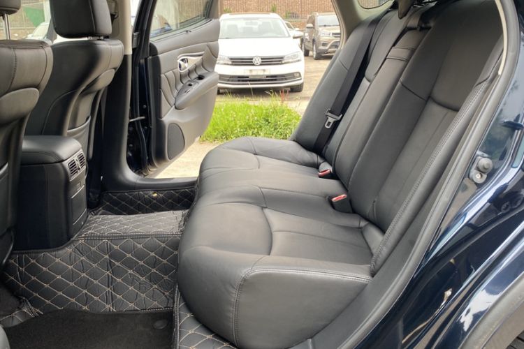 Used Infiniti Q70 2015 Q70L 2.5L Elite Edition Interior 2