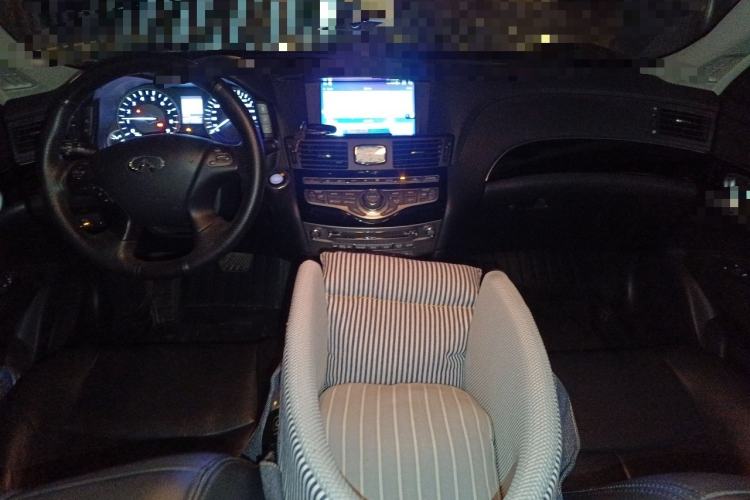 Used Infiniti Q70 2015 Q70L 2.5L Elite Edition Interior 2