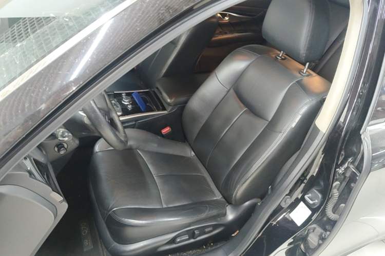 Used Infiniti Q70 2015 Q70L 2.5L Elite Edition Left Front Seat