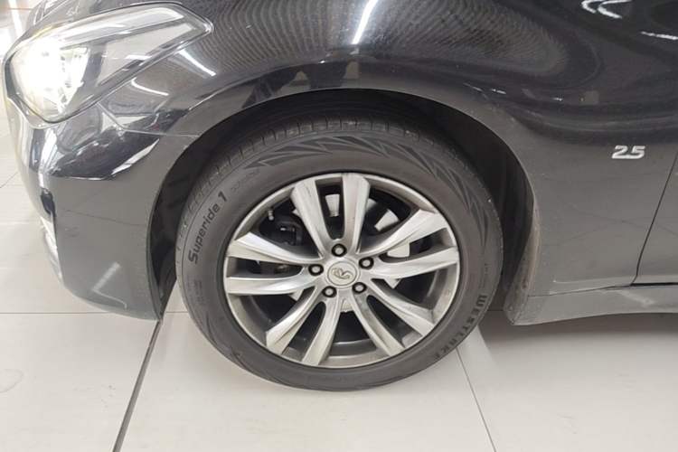 Used Infiniti Q70 2015 Q70L 2.5L Elite Edition Left Front Wheel Hub