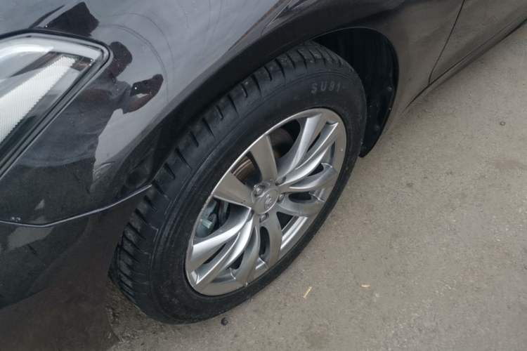 Used Infiniti Q70 2015 Q70L 2.5L Elite Edition Left Front Wheel Hub