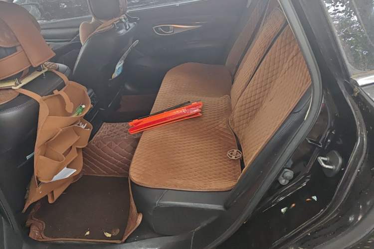 Used Infiniti Q70 2015 Q70L 2.5L Elite Edition Left Rear Seat