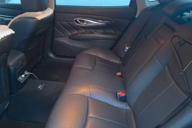 Used Infiniti Q70 2015 Q70L 2.5L Elite Edition Left Rear Seat