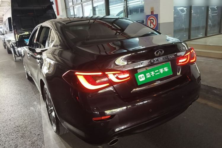 Used Infiniti Q70 2015 Q70L 2.5L Elite Edition Rear Left 45 Deg