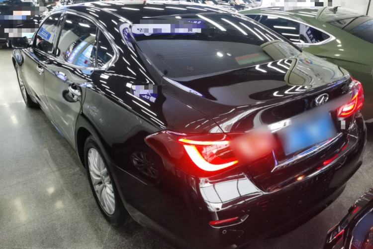 Used Infiniti Q70 2015 Q70L 2.5L Enjoyment Edition Rear Left 45 Deg
