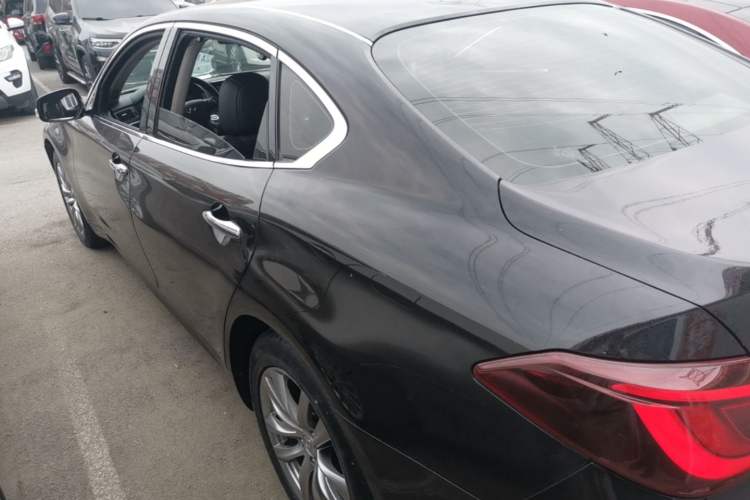 Used Infiniti Q70 2015 Q70L 2.5L Elite Edition Rear Left 45 Deg