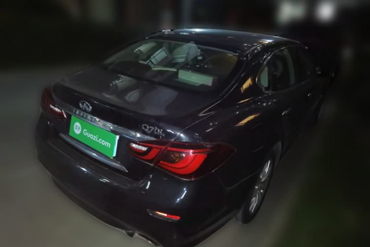 Used Infiniti Q70 2015 Q70L 2.5L Enjoyment Edition Rear Right 45 Deg