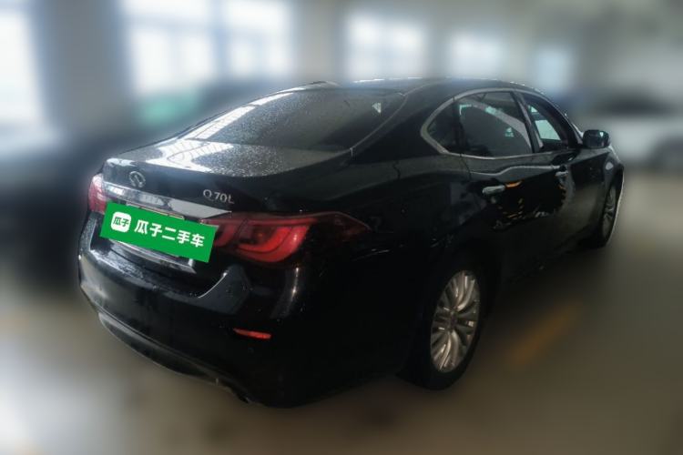 Used Infiniti Q70 2015 Q70L 2.5L Enjoyment Edition Rear Right 45 Deg