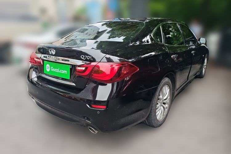Used Infiniti Q70 2015 Q70L 2.5L Enjoyment Edition Rear Right 45 Deg