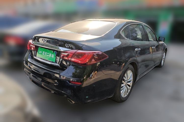 Used Infiniti Q70 2015 Q70L 2.5L Enjoyment Edition Rear Right 45 Deg