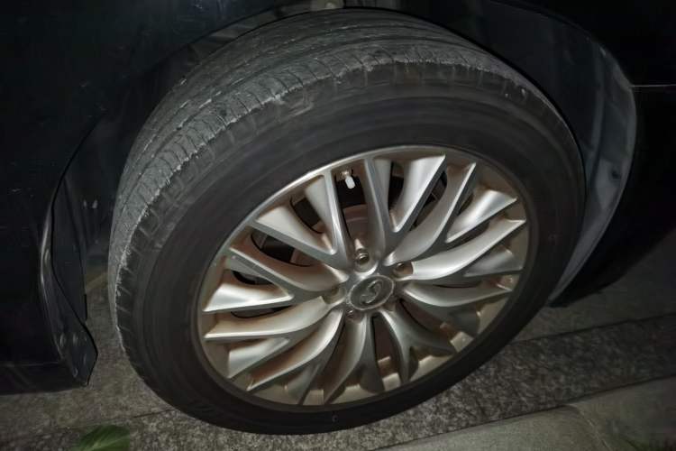 Used Infiniti Q70 2015 Q70L 2.5L Enjoyment Edition Right Front Wheel Hub