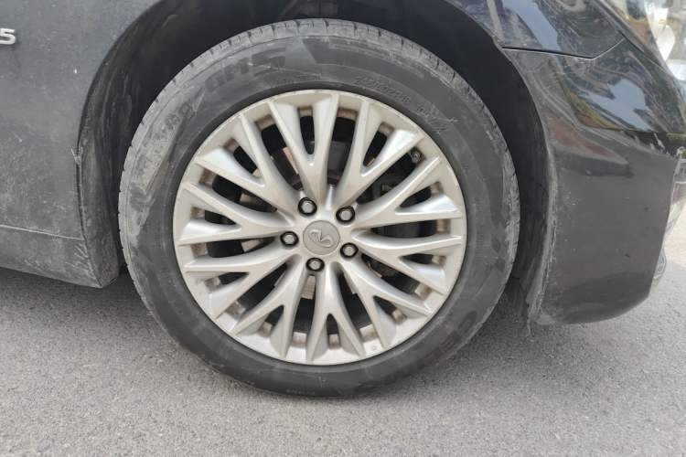 Used Infiniti Q70 2015 Q70L 2.5L Enjoyment Edition Right Front Wheel Hub
