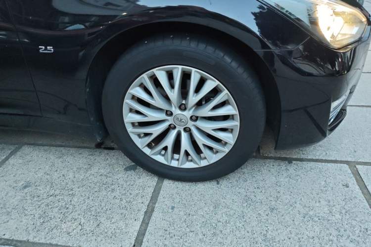 Used Infiniti Q70 2015 Q70L 2.5L Enjoyment Edition Right Front Wheel Hub
