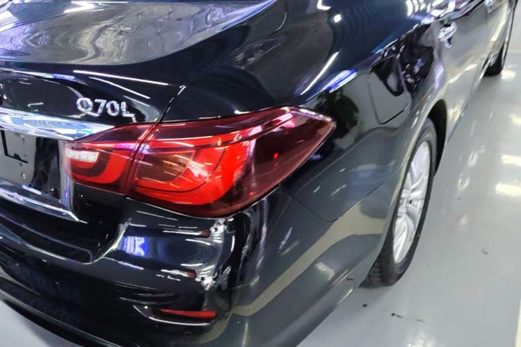 Used Infiniti Q70 2015 Q70L 2.5L Enjoyment Edition Right Rear Taillight