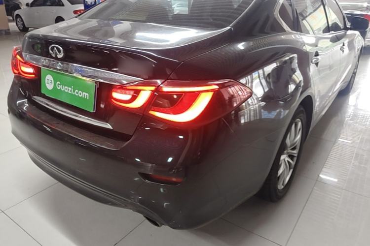 Used Infiniti Q70 2015 Q70L 2.5L Elite Edition Right Rear Taillight
