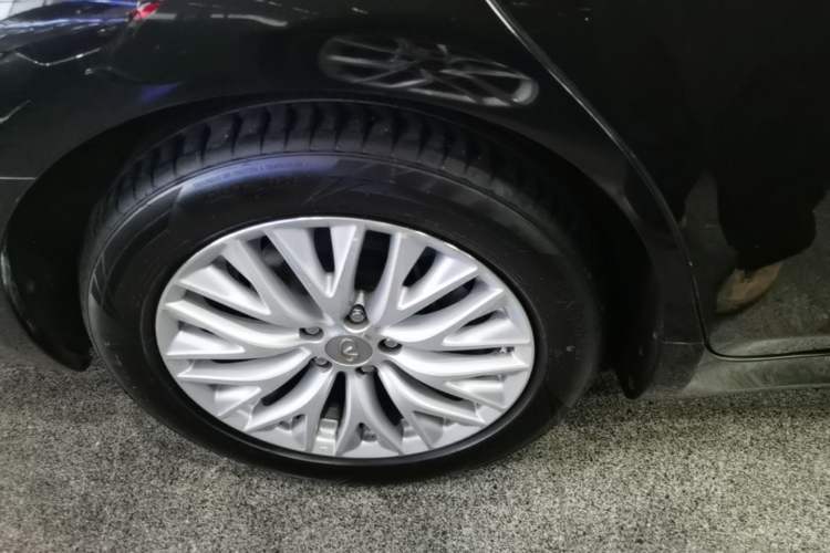 Used Infiniti Q70 2015 Q70L 2.5L Enjoyment Edition Right Rear Wheel Hub