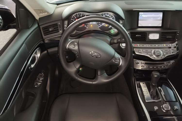 Used Infiniti Q70 2015 Q70L 2.5L Elite Edition Steering Wheel