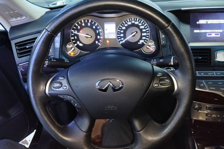 Used Infiniti Q70 2015 Q70L 2.5L Enjoyment Edition Steering Wheel