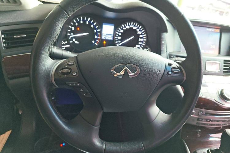 Used Infiniti Q70 2015 Q70L 2.5L Enjoyment Edition Steering Wheel