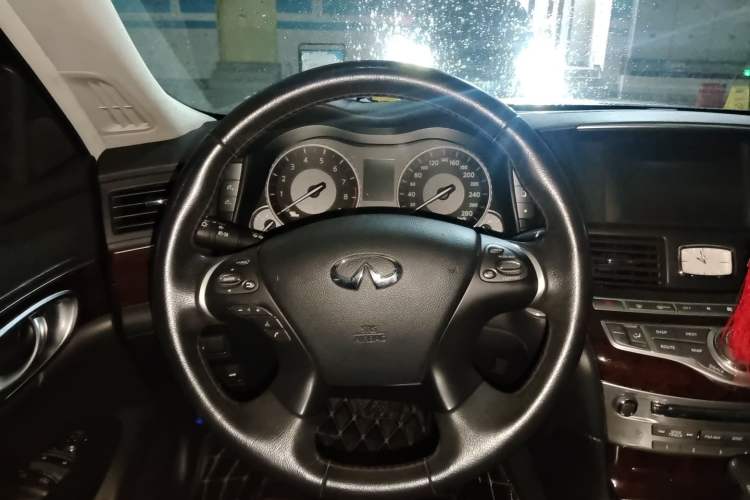 Used Infiniti Q70 2015 Q70L 2.5L Enjoyment Edition Steering Wheel